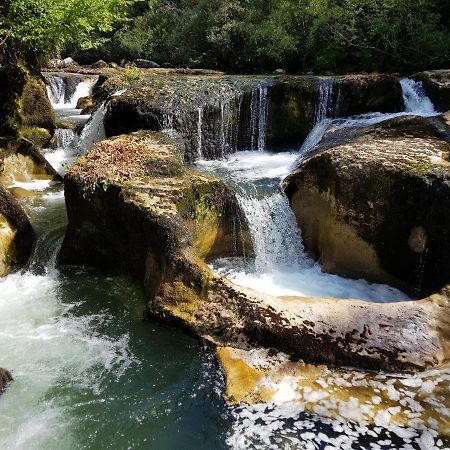 Joli Appartement Au Coeur D'Oyonnax Kültér fotó